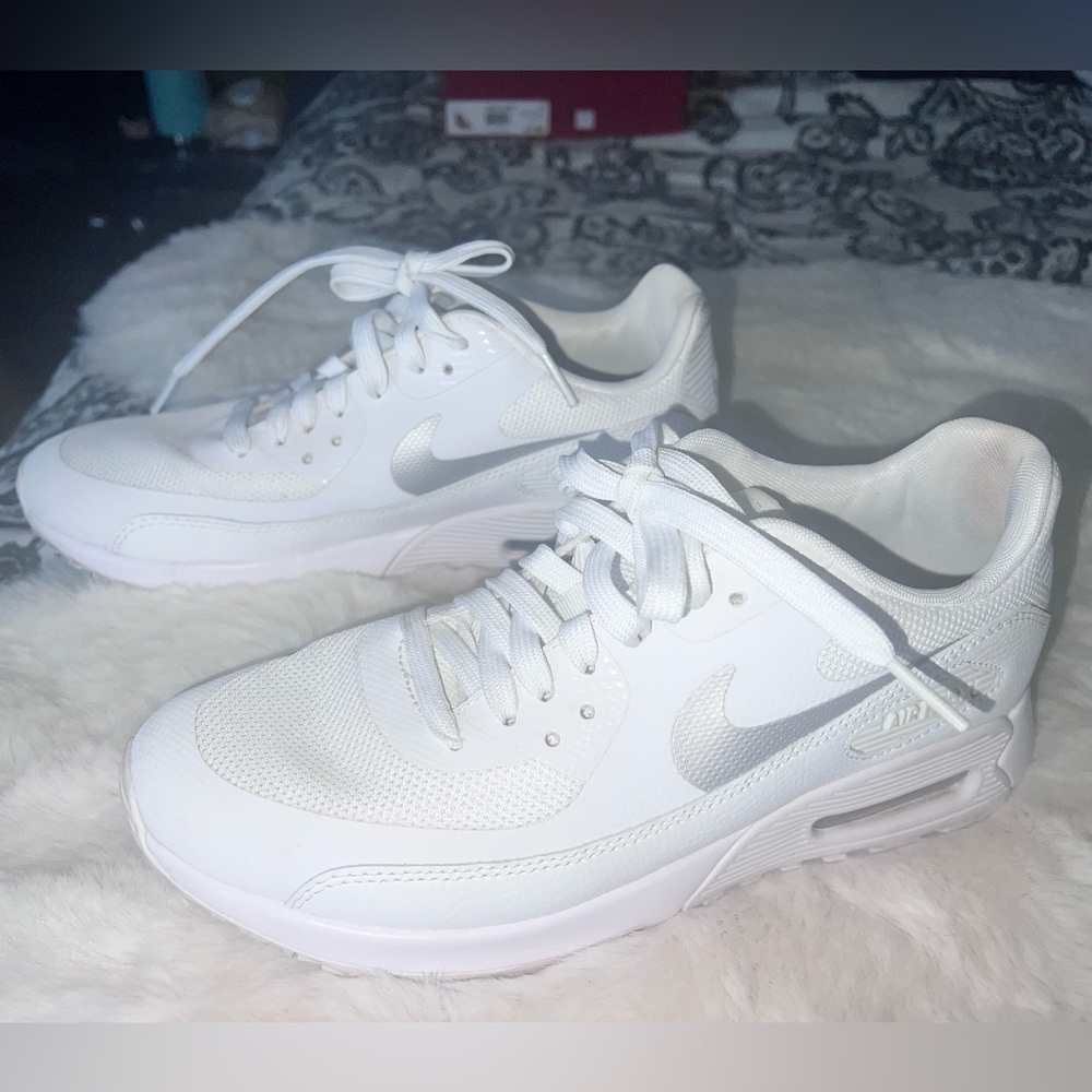 Nike shoes size 7.5